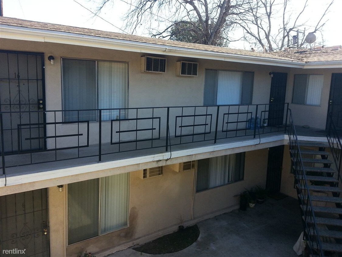 Primary Photo - 150 E Alvarado St