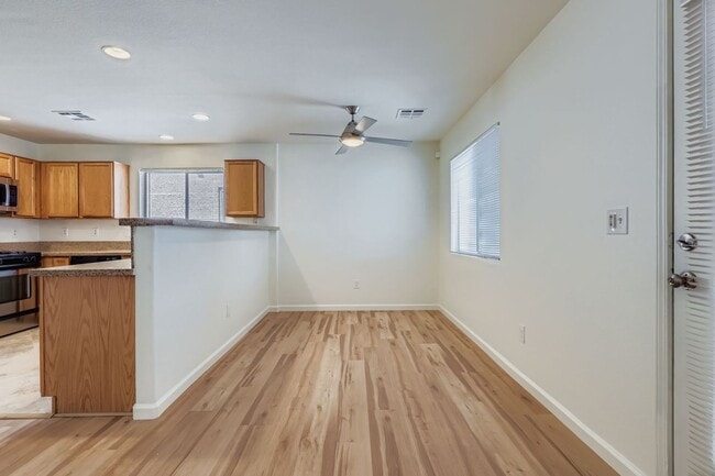 Building Photo - Newly remodeled 4 bedroom home!
