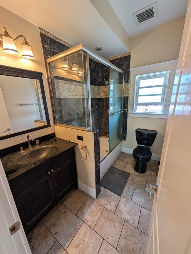 Photo - 2430 Fulton Street Apartments