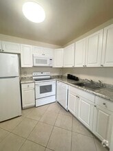 Building Photo - 314 Saxony Ln