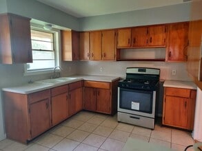 Building Photo - 4933 Nina Lee Ln