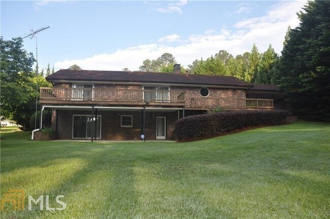 Foto del edificio - 7070 Cagle Dr