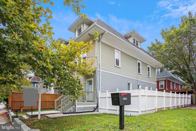 Building Photo - 4316 9th St NW