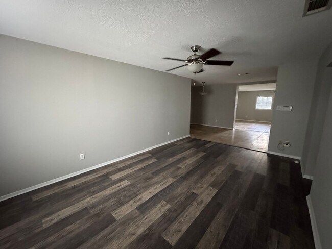 Foto del edificio - Beautiful 4 bedroom home in Bossier