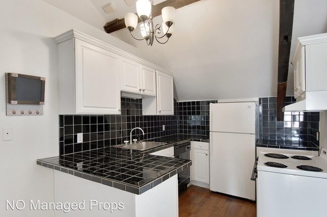 Building Photo - 1 br, 1 bath House - 1125 Royal St. #3