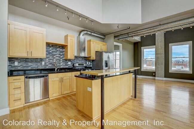 Building Photo - 2 br, 2.5 bath House - 2210 Blake Street, ...