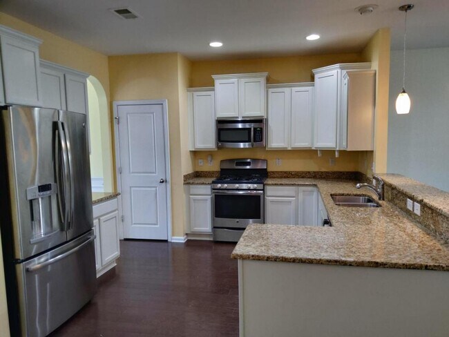 Building Photo - 128 Carolina Wren Ave