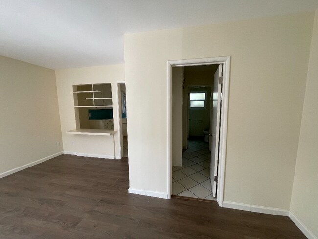 Foto del edificio - 14207 Sylvan St