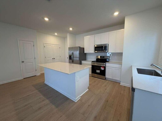 Photo - 5143 Loyalty Dr House