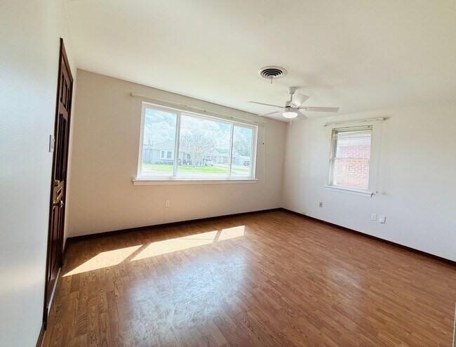 Foto del edificio - 1104 N Bengal Rd