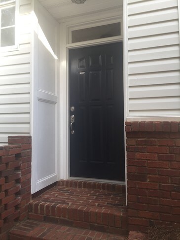 Foto del edificio - 5059 Mint Hill Ct