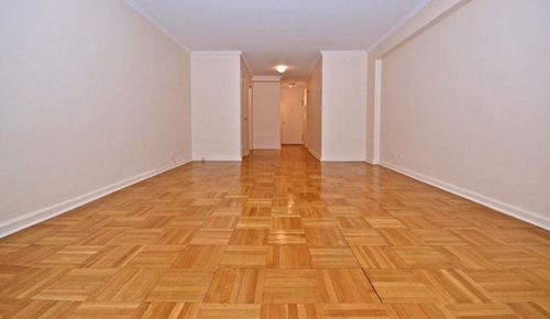 Foto del edificio - 425 E 55th St
