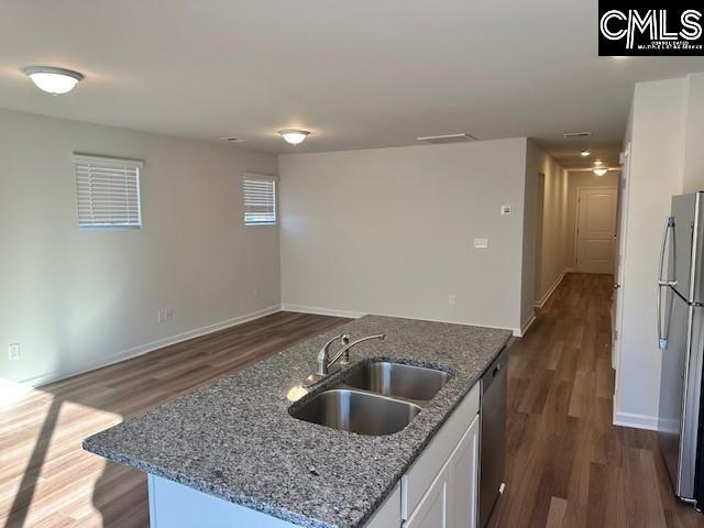 Building Photo - 520 Kingfisher Ct