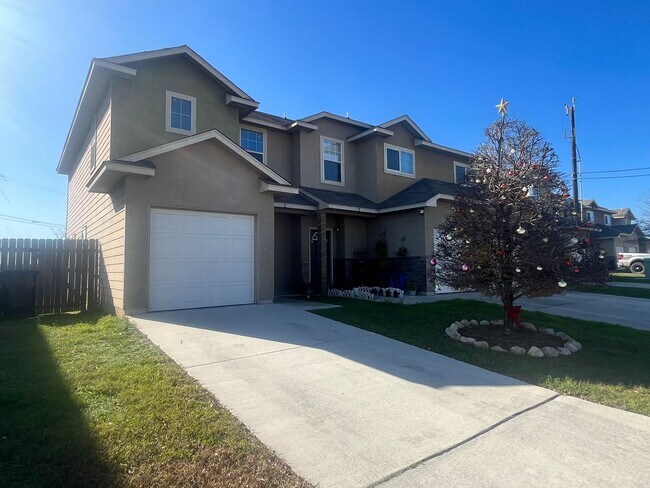 Foto del edificio - 16825 Showdown Path #4, Selma, TX. 78154