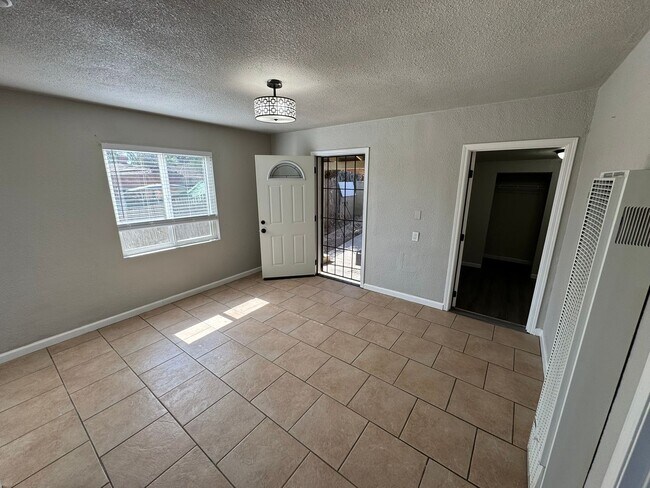 Foto del edificio - Baker Place