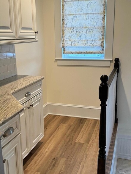 Building Photo - 22 W 1st St