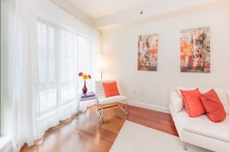 Building Photo - 20 Second St