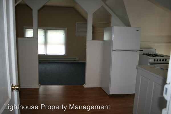 Building Photo - 300 Pleasant St SE