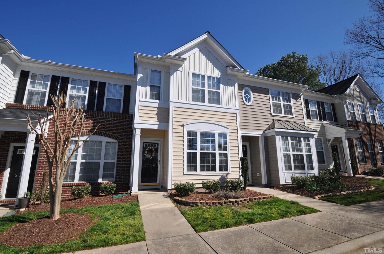 5706 Corbon Crest Ln, Raleigh, NC 27612 Townhome Rentals in Raleigh