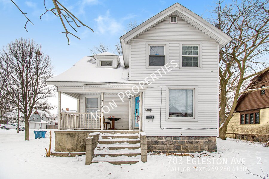 703 Egleston Ave Unit 2, Kalamazoo, MI 49001 Room for Rent in