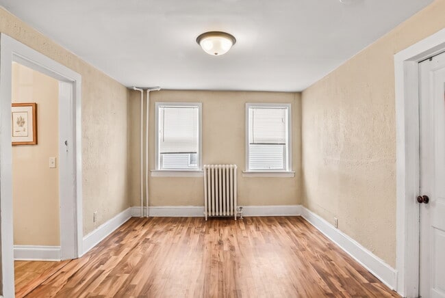 Building Photo - 126 N Franklin St
