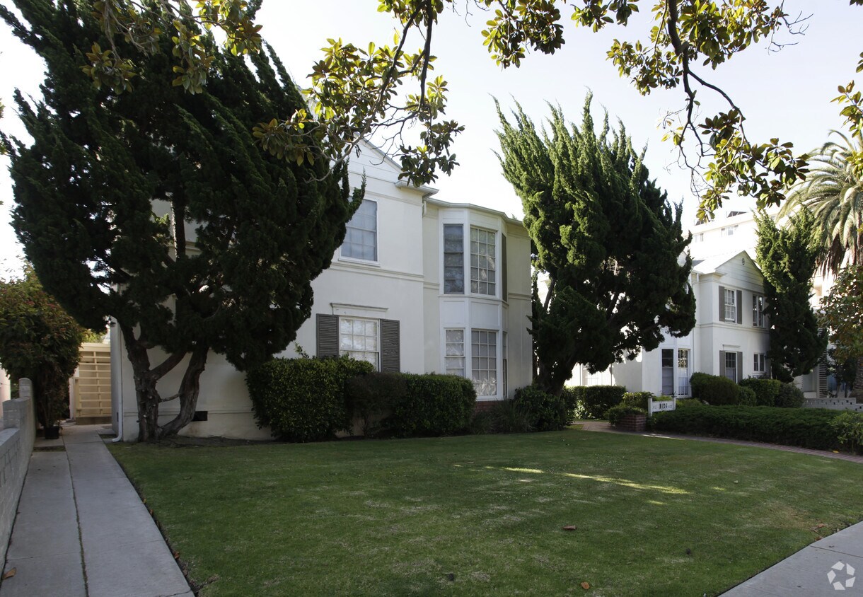 Foto del edificio - 302-312 San Vicente Blvd