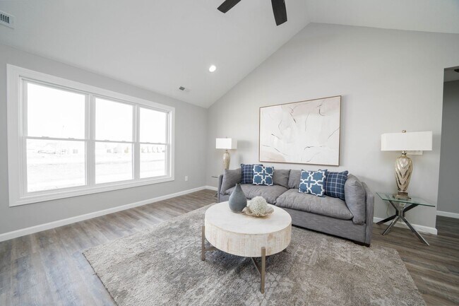 Interior Photo - Somerset Townhomes and Villas