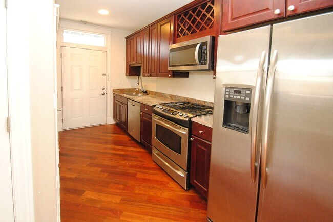 Foto del edificio - 867 N Mozart St