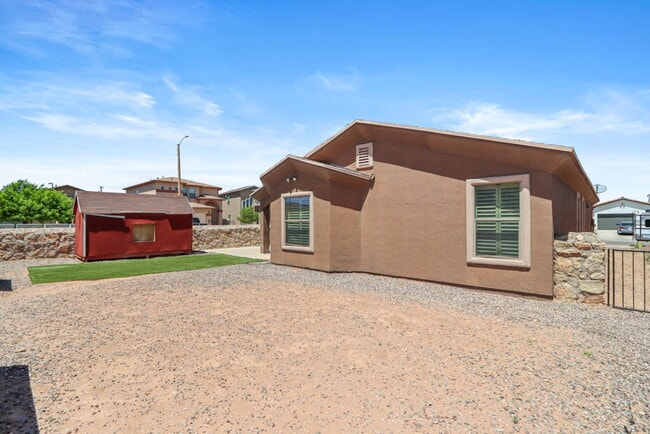 Foto del edificio - 7000 Long Meadow Dr