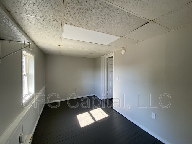 Foto del edificio - 62 W North St