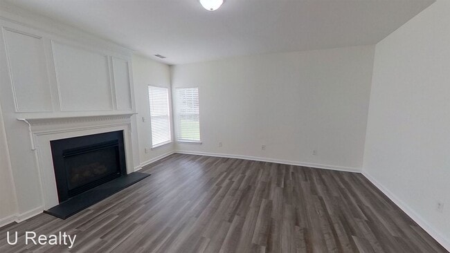 Building Photo - 4 br, 2.5 bath House - 2014 Rosewater Lane