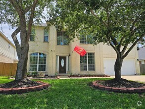 Building Photo - 10 Atascadero Dr