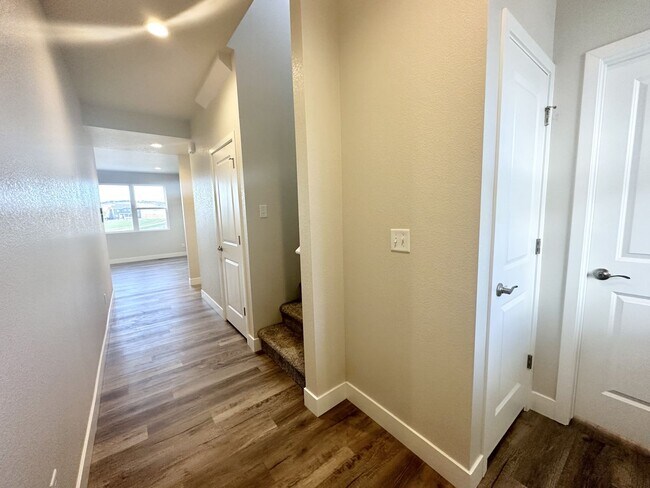 Foto del edificio - 4873 Crivelli Ct