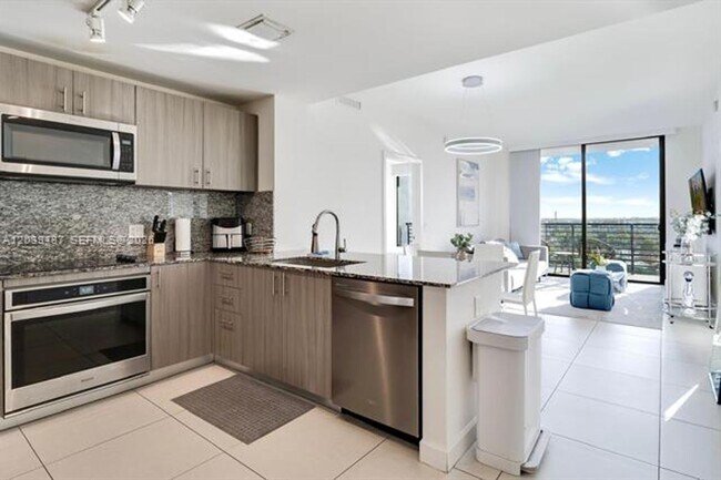 Foto del edificio - 5350 NW 84th Ave