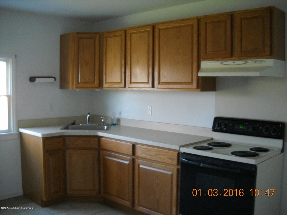 516 Sykesville Rd Unit 1, Wrightstown, NJ 08562 Apartment for Rent