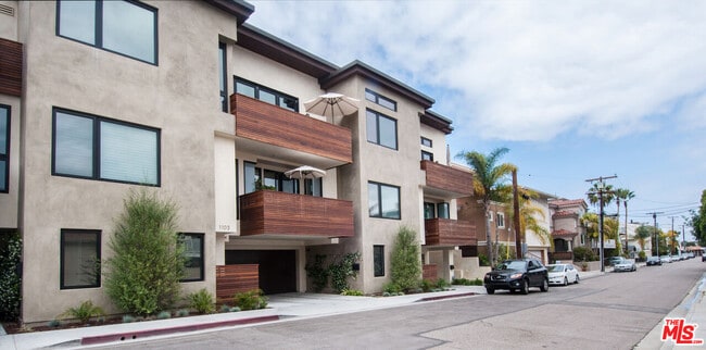 Foto del edificio - 1103 Cypress Ave