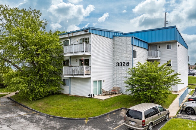 Building Photo - Southvale Terrace Apartments