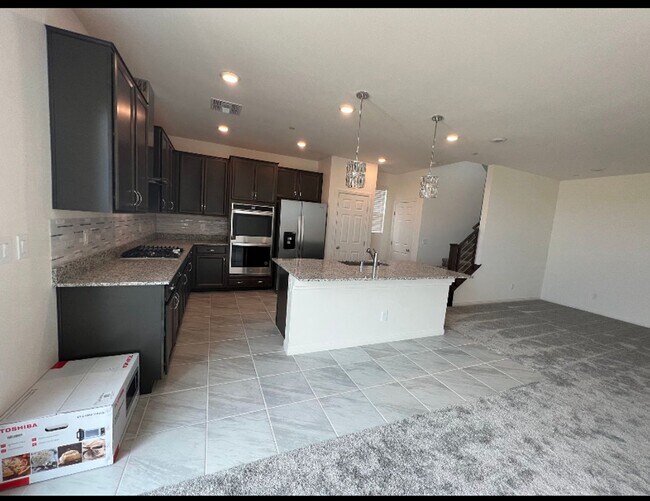 Foto del edificio - Brand New 4 Bedroom home!