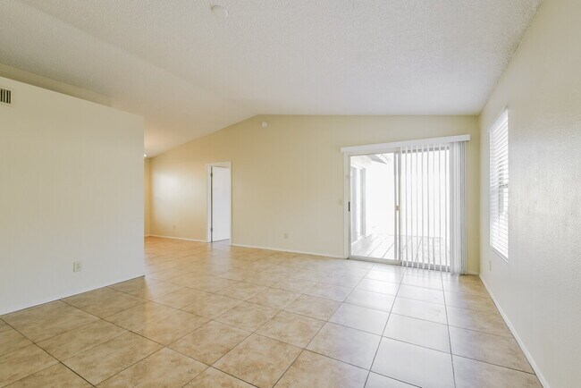 Building Photo - 4774 W Menadota Dr
