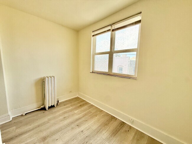 Foto del edificio - Gorgeous 1 Bed 1 Bath Denver Apartment in Capitol Hill! Available NOW!