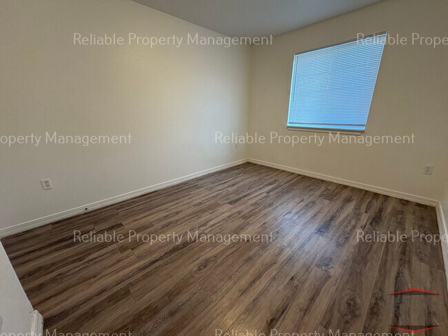 Building Photo - 2214 Meppen Dr
