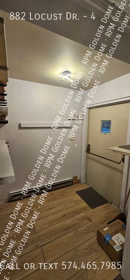 Foto del edificio - 882 Locust Dr