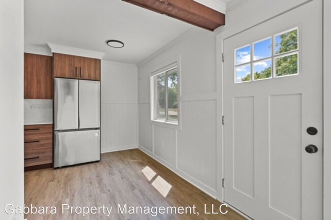Building Photo - 3 br, 1 bath House - 2167 Emmons