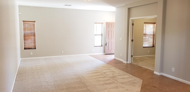 Building Photo - 44326 Caven Dr