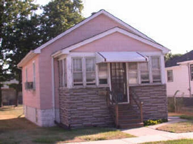Foto del edificio - 2 Bedroom House for rent