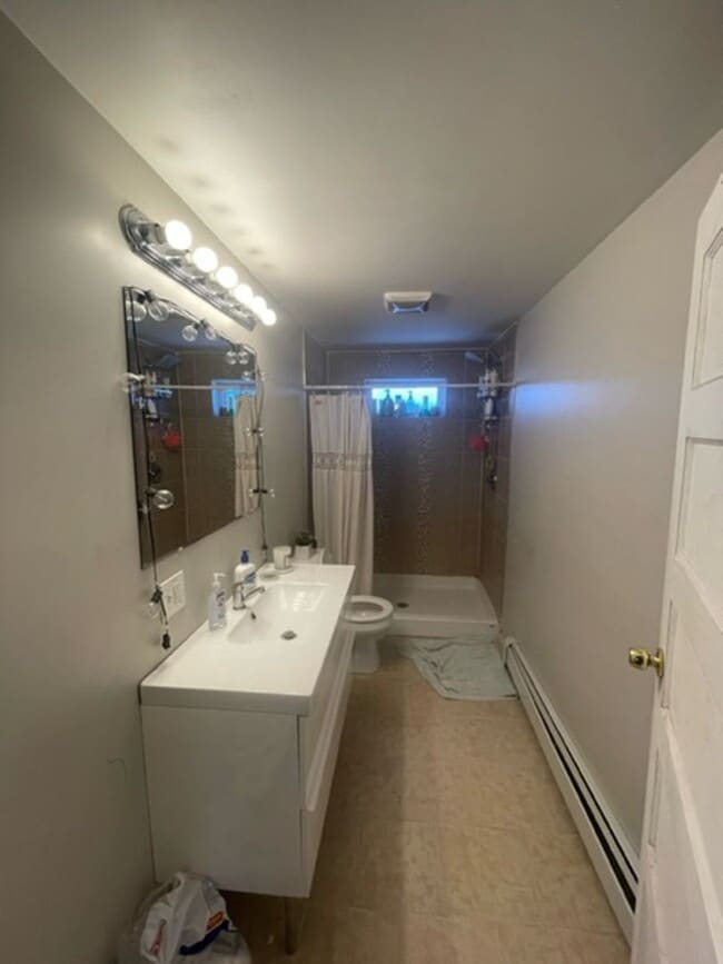 Photo - 624 Smith St Apartment