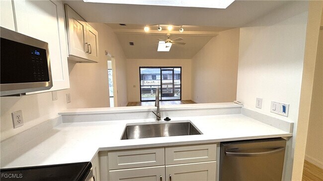 Building Photo - 804 Mohawk Pkwy