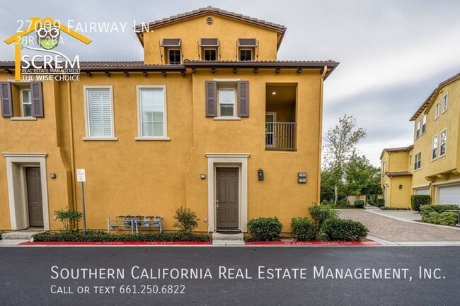 Building Photo - Beautiful Two Bedroom Townhouse in Westridge