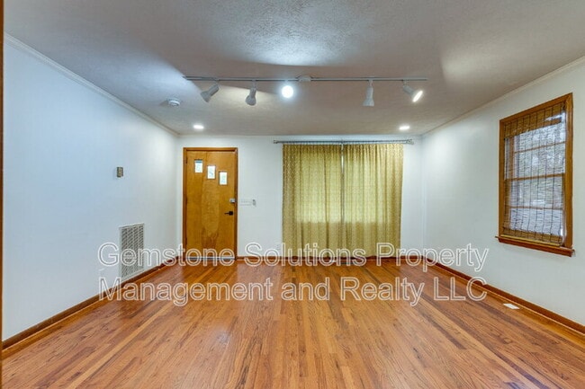 Foto del edificio - 3912A Burrus St