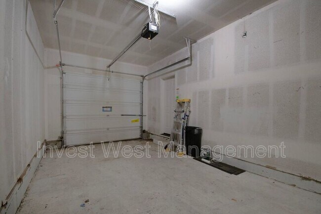 Foto del edificio - 6103 NE 33rd Cir